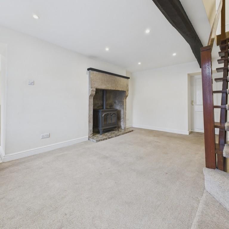 2 bedroom cottage to rent - Photo 1