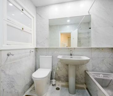 Calle de Mauricio Legendre, Madrid, Community of Madrid 28046 - Photo 6