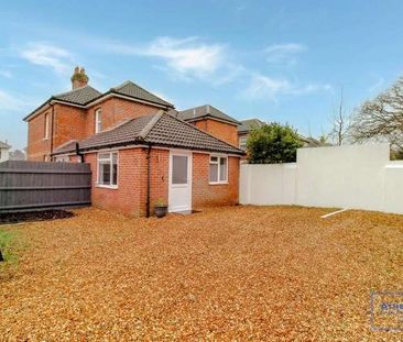 Strouden Road, Bournemouth, BH9 - Photo 2