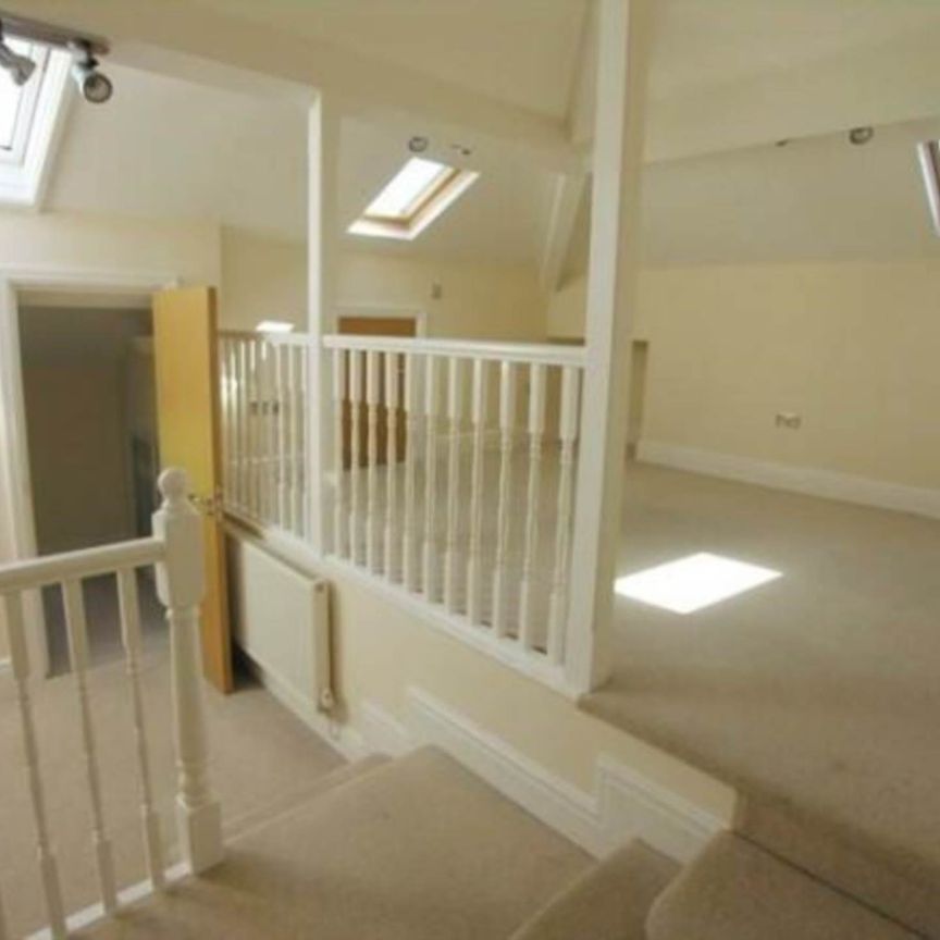 41 Park Crescent, Southport - Photo 1