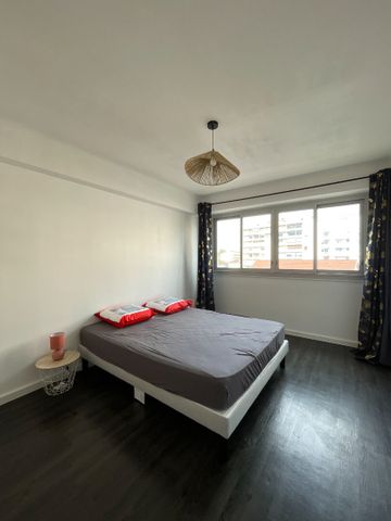 Location Appartement 3 pièces 83m² - Photo 4