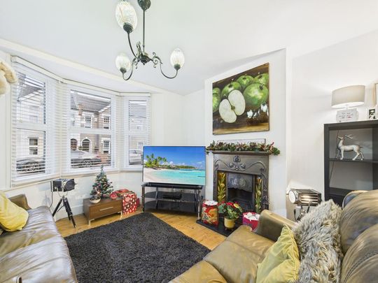 2 bedroom terraced house to rent - Photo 1