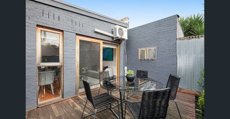 Live the Best of Windsor in This Charming Victorian Home - Photo 2