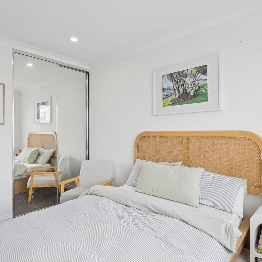 MODERN PARKSIDE LIVING - Photo 1