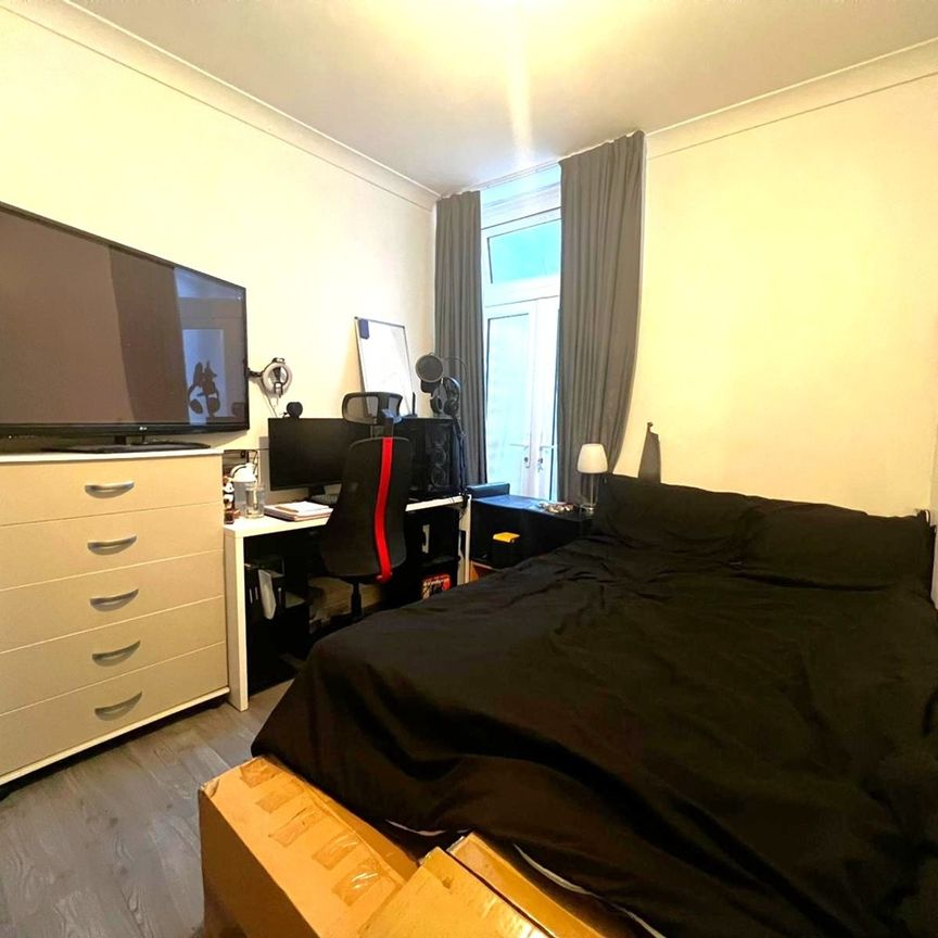 3 Bed Flat, Haringey, N4 - Photo 1