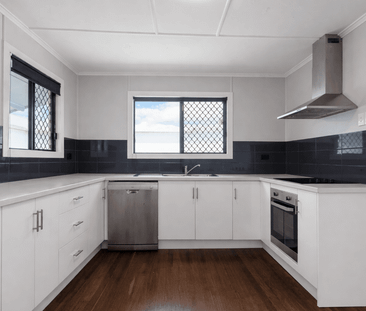 Spacious Dual Living Home - 5 Bedrooms, Fully Air-Conditioned - Pri... - Photo 5