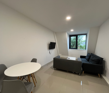 Flat 23B, Westmount, LS2 9NZ, Leeds - Photo 1