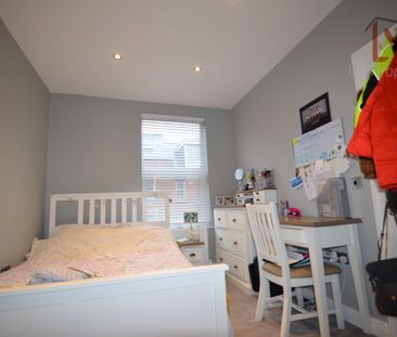 Burchett Terrace - Photo 6