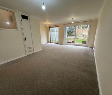 1 bedroom house to rent - Photo 2