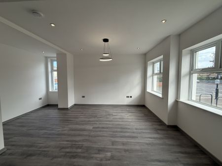 London Road, Westcliff-On-Sea - Photo 2