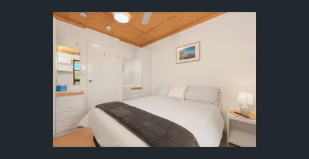 Rooms for Rent – Spacious Shared Living on the Beach! - Photo 5