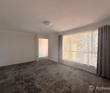 FRESHLY PAINTED FAMILY HOME! - Photo 6