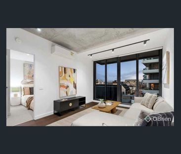 Stylish Inner-City Living with Premium Amenities - Photo 2