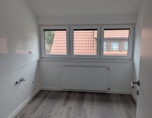 Kernsanierte DG Wohnung in Stuttgart Feuerbach mit Wallbox - Photo 1