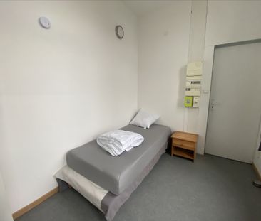 Location Appartement 1 pièce 14m² - Photo 4