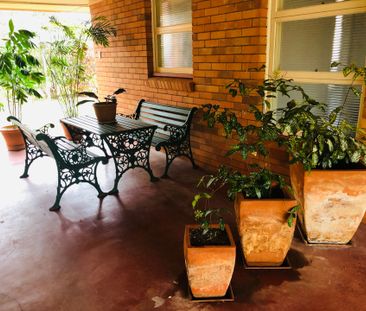 Cute Scarborough Flat with Outdoor Amenities - Photo 2