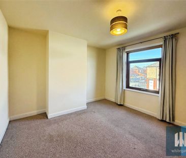 Royd Avenue, Ainley Top, Huddersfield, HD3 - Photo 3