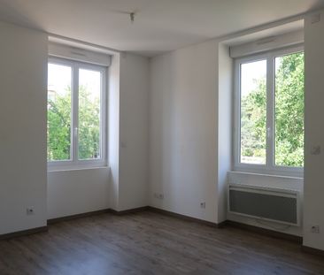 Location Appartement 3 pièces 43m² ST CHAMOND 42400 - Photo 6