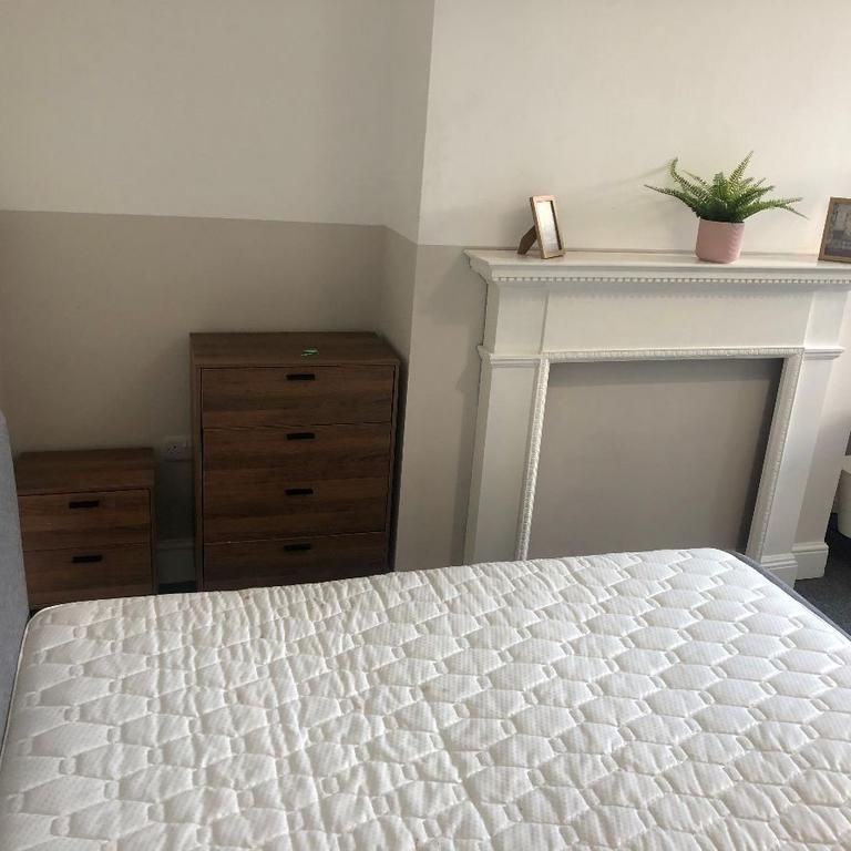 2 bedroom house share to rent - Photo 1