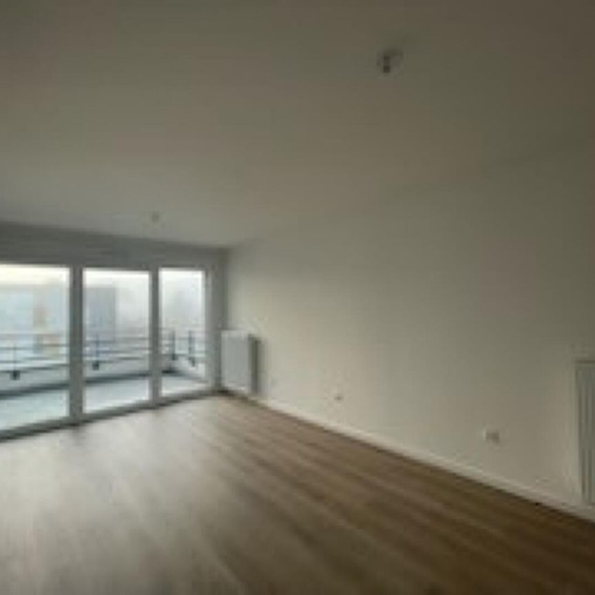 location Appartement T2 DE 43.45m² À AMIENS - Photo 1