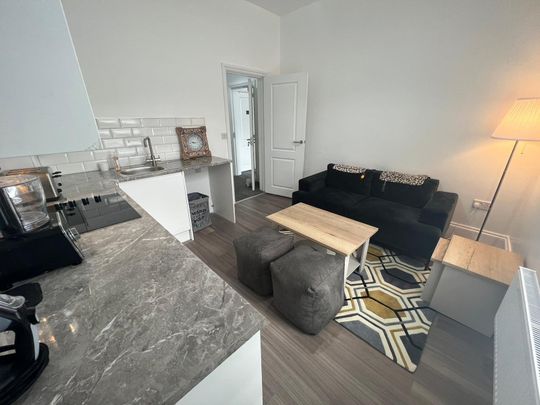 1 bedroom flat to rent - Photo 1