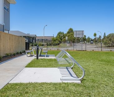 22 Kaibug Close, Fletcher NSW 2287 - Townhouse For Rent | Domain - Photo 2