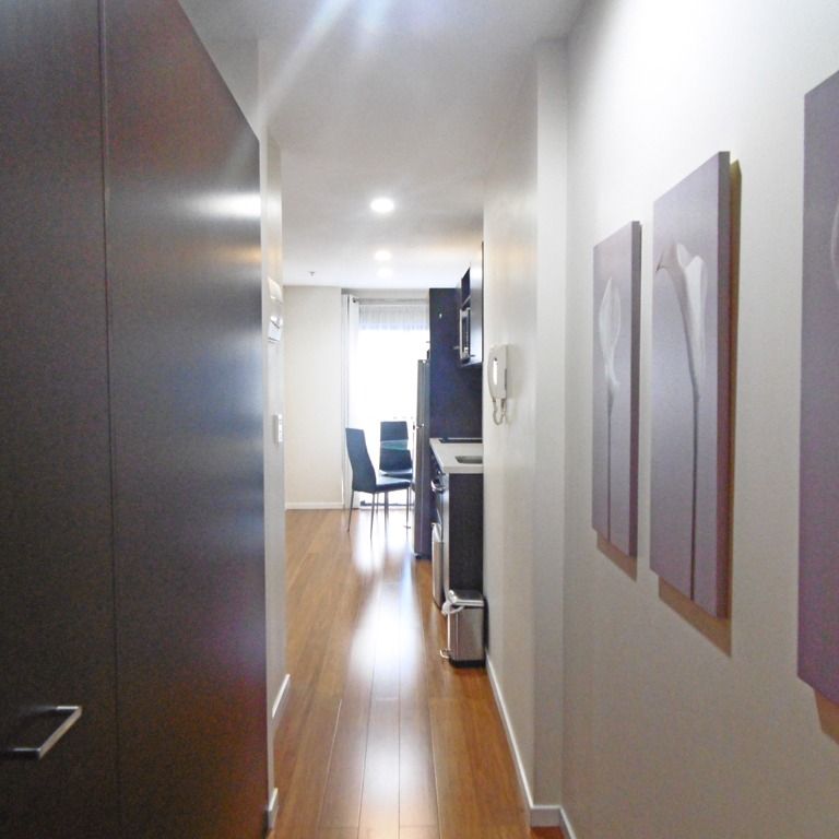 Great City Living - Fully Furnished Apartment - Photo 1