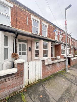 38 London Road, Belfast, BT6 8EY - Photo 1