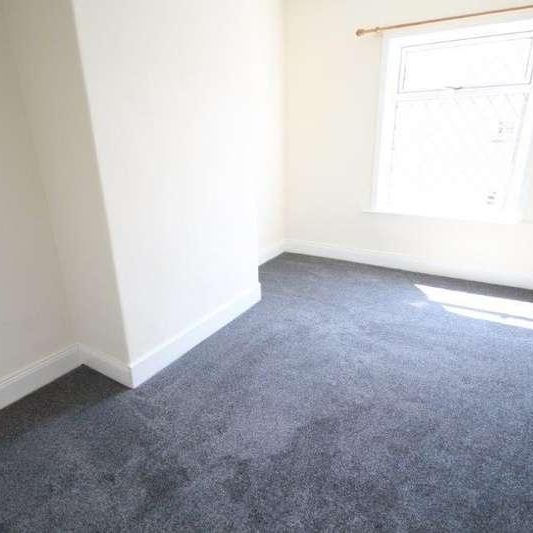 Springfield Terrace, Scholes, Cleckheaton, Bdh, BD19 - Photo 1