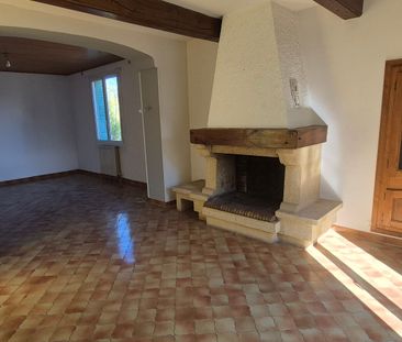 VEDENE 980 ELECTRICITE ET CHAUFFAGE COMPRIS, - Photo 1