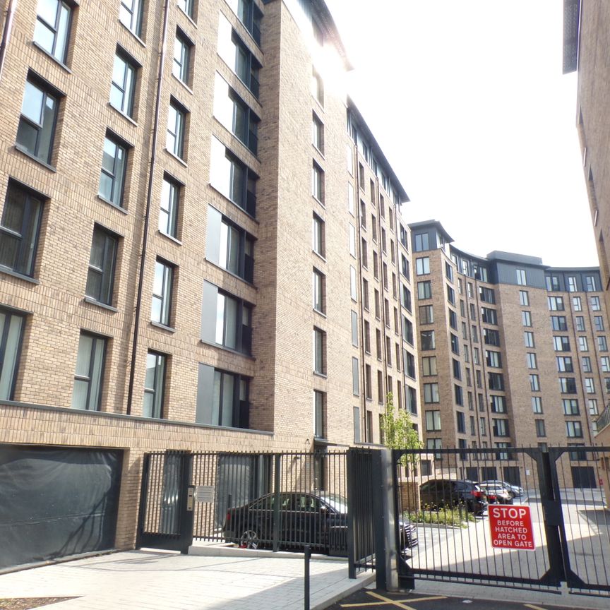 Lexington Gardens, Birmingham, B15 - Photo 1