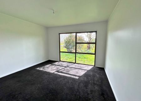 3 Bedrooms on Popes Rd - Photo 4
