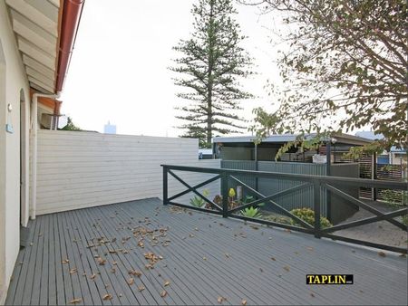 1/43 Wheatland Street, Seacliff - Photo 3