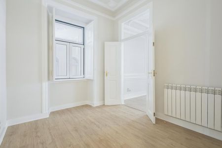 4 Bedroom Apartment, Lisboa - Photo 4