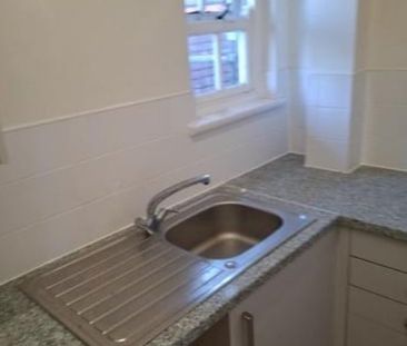 2 Bed Flat, Knighton Drive, LE2 - Photo 5