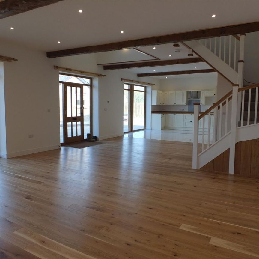 Muston Farm, Piddlehinton - Photo 1