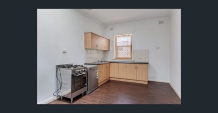 Charming 1950's Home Close to the City and the Beach! - Photo 2