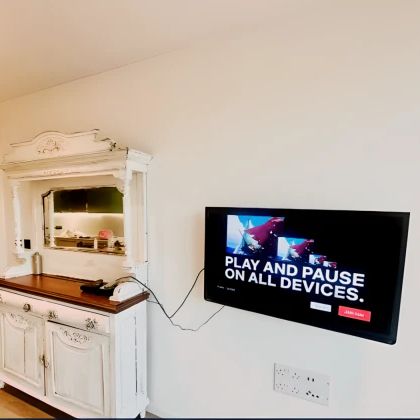 1 Bedroom 1 Bathroom - Photo 1