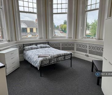 1 bedroom in a house share to rent - Photo 5