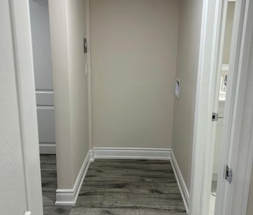 For Lease - 65 Summitgreen Crescent, Brampton, Ontario - Photo 6