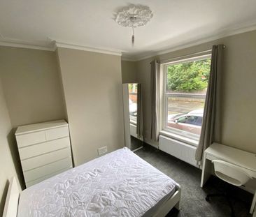 Egerton Terrace, Fallowfield, Manchester, M14 6RL - Photo 2