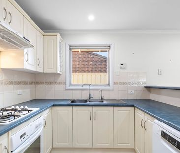 Stunning Family Home! - Photo 4