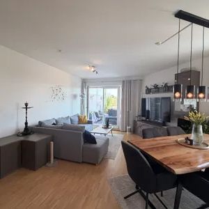 Jagdschlossgasse - 3 Zimmer Neubau mit Stellplatz und Loggia zu vermieten - Photo 1