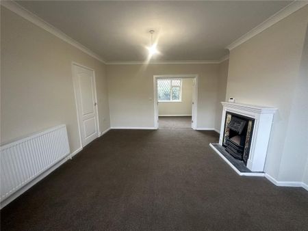 3 bedroom semi-detached house to rent - Photo 4