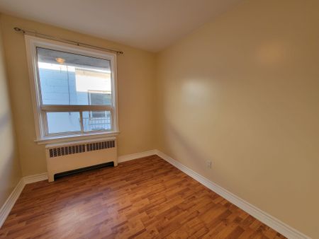 For Lease - 3295 Lake Shore Boulevard Unit# A, Toronto, Ontario - Photo 2