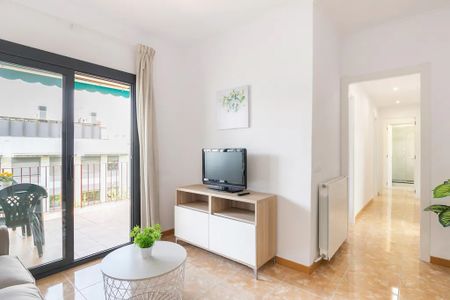 Carrer de Sardenya, Barcelona, Catalonia 08013 - Photo 4