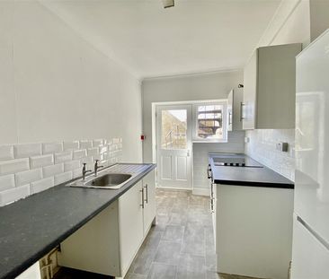 The Steyne, Worthing Central, Worthing - Photo 2