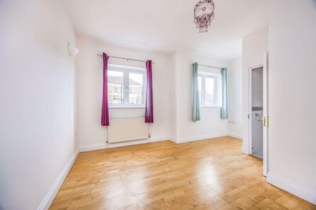 4 bedroom townhouse to rent - Photo 4