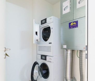 Enjoy the benefits of a modern apartment in a central location - Photo 6