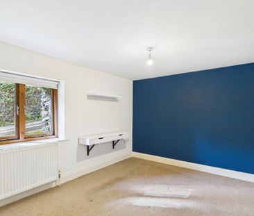 2 bedroom semi-detached house to rent - Photo 4
